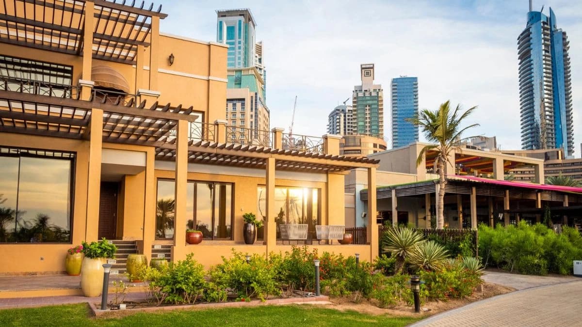 Luxury Villa with Stunning UAE Skyline Views